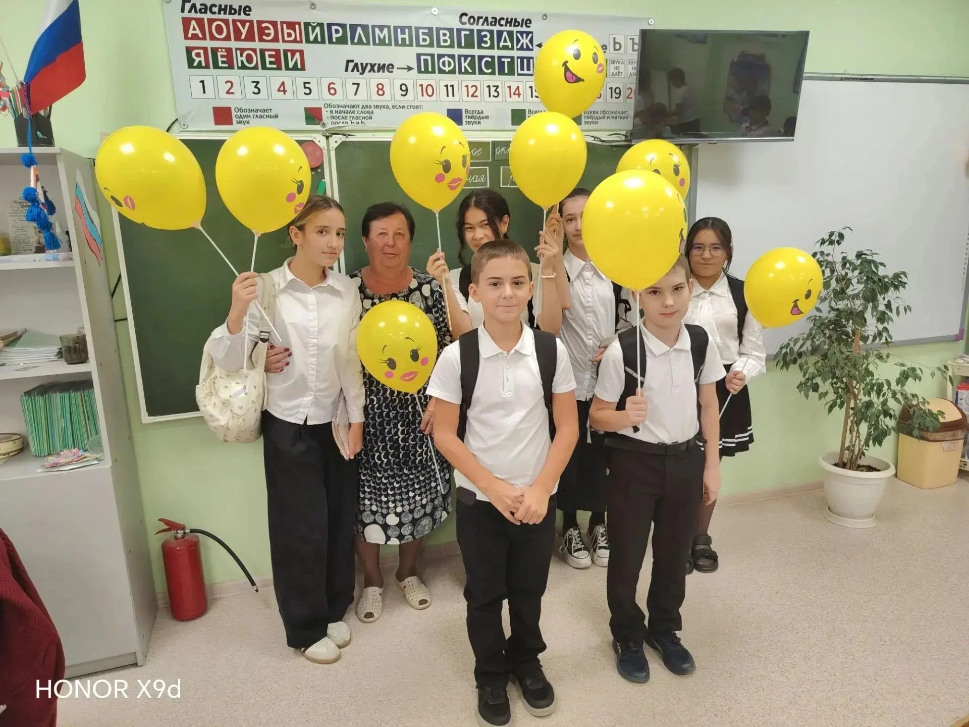 В МКОУ СОШ № 2 специалисты и активисты клуба по месту жительства «Орлёнок» провели добр...