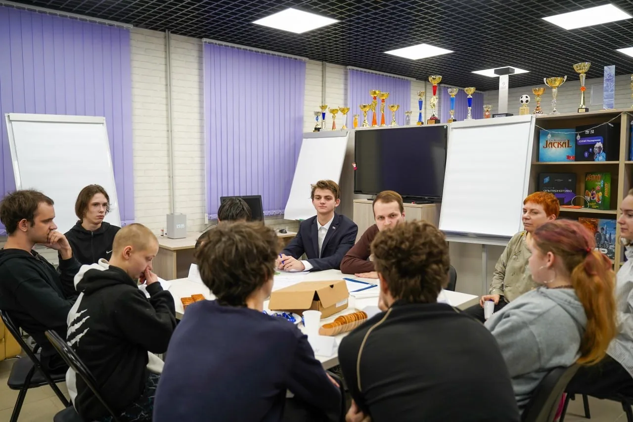 В Санкт-Петербурге прошла «Подростковая лаборатория» проекта #Переправа 💡  Подростки, состоящие на р