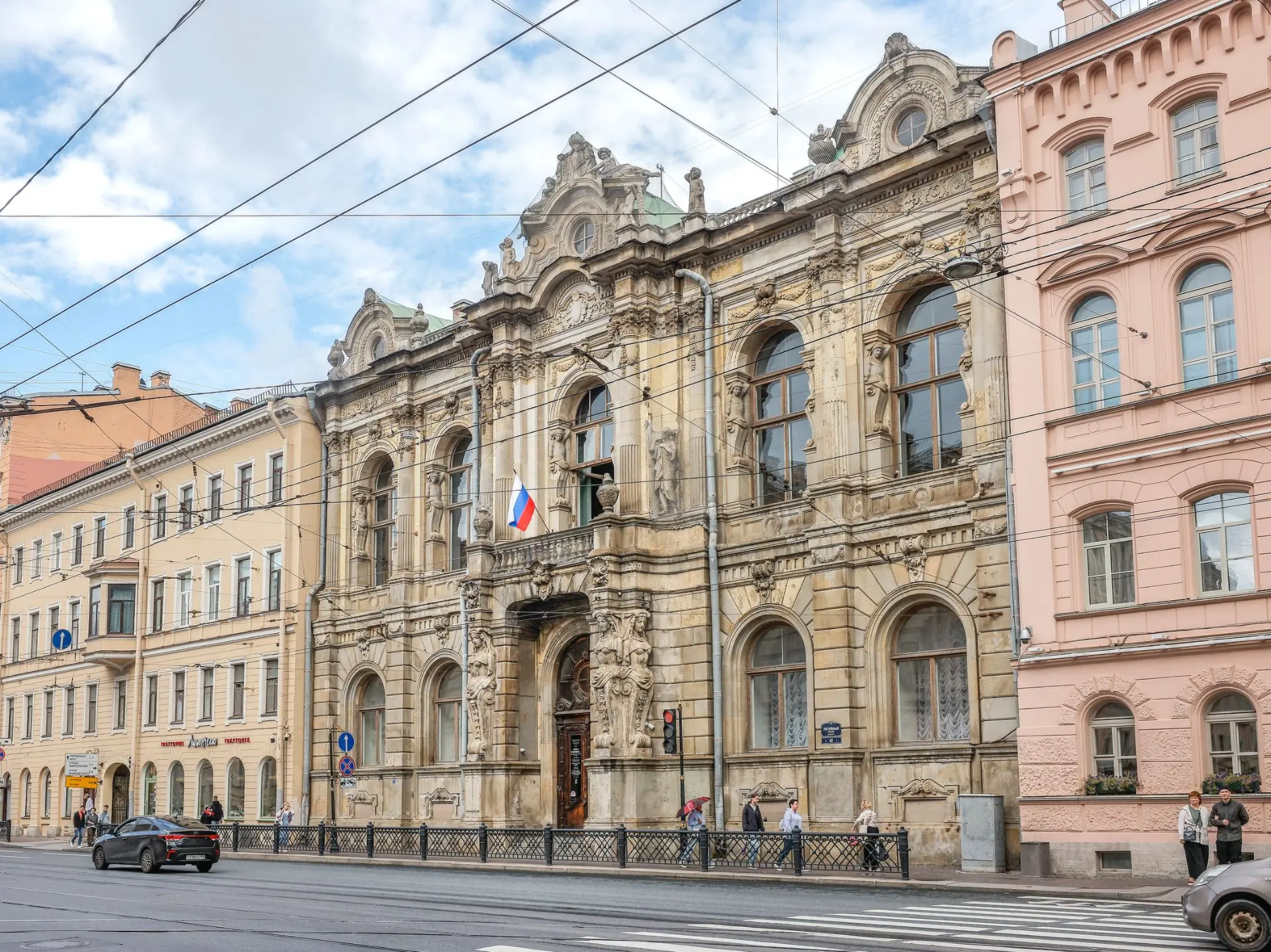 #деньгосударственногофлагаРФ