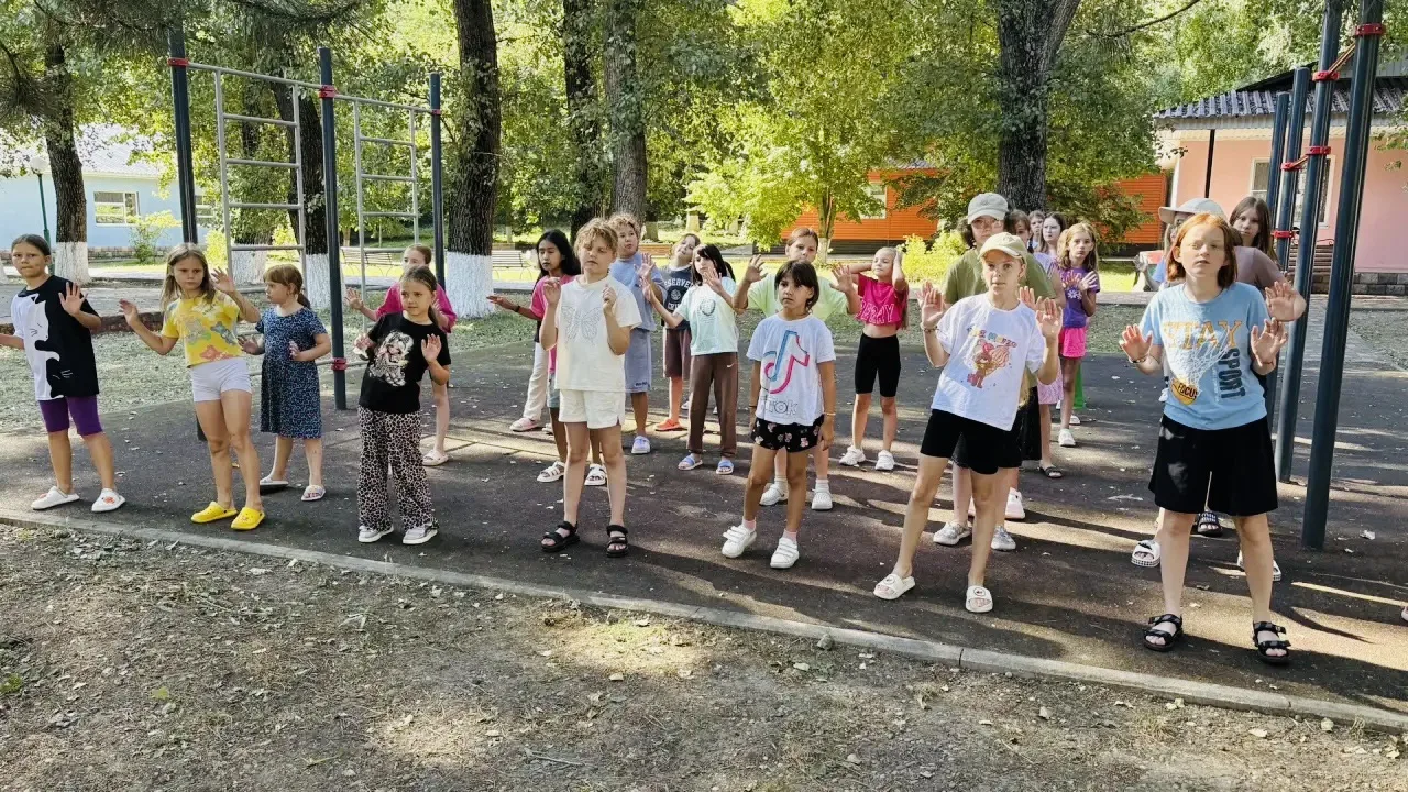 ☀️Утро начинается не с кофе, а с зарядки в «Золотом Колоске»! 💛