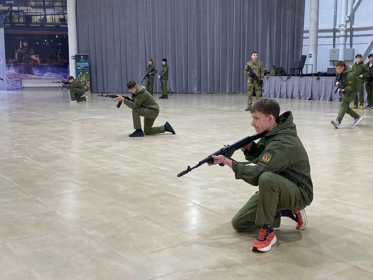 😁 Кажется, только вчера наши ребята из 10 "А" и 10 "Б" классов отправились на учебные сборы по основ