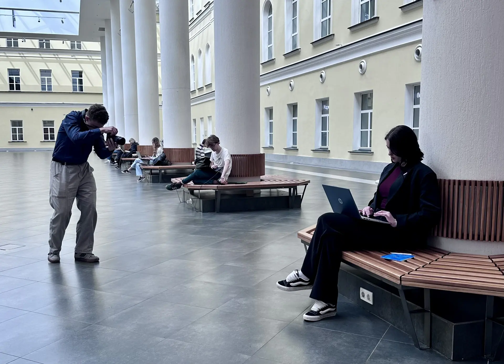 Практика фотографии 📸

😍 Когда предлагают подготовить материалы к фотовыставке в Москве, отказатьс