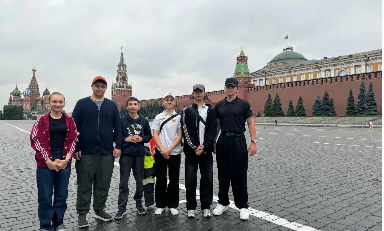 Обучающиеся нашей школыв составе команды Владикавказской детской железной дороги в Москве