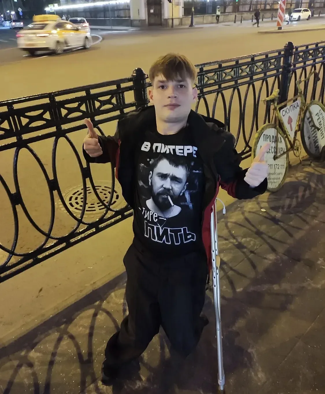 «Я сам работаю. Зачем? Не надо»  Именно так ответил курьер с видео на предложение случайной девушки 
