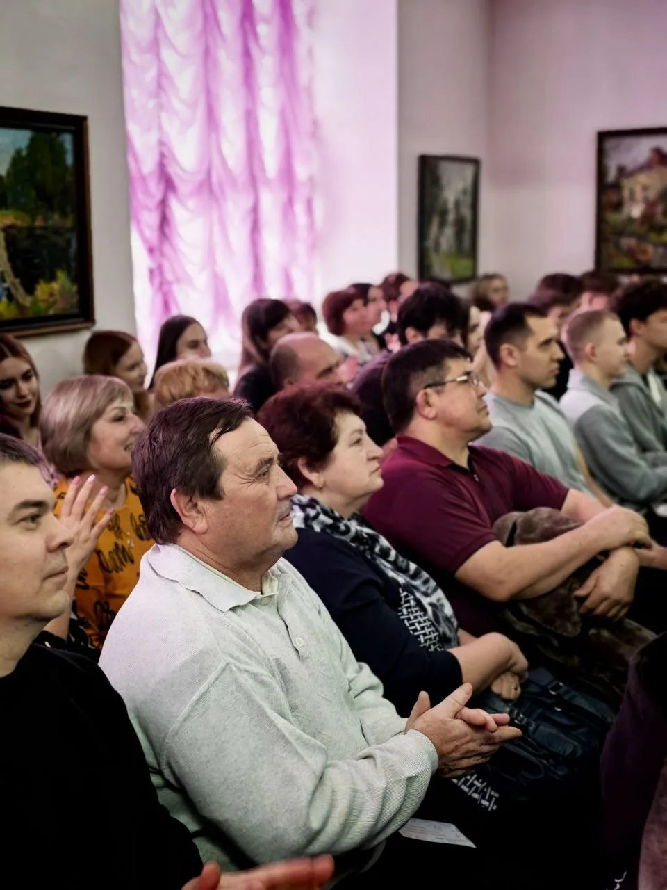 ✨ Сегодня в нашей школе царил особенный праздник — День родной школы!  ✨ Мы с огромной радостью встр