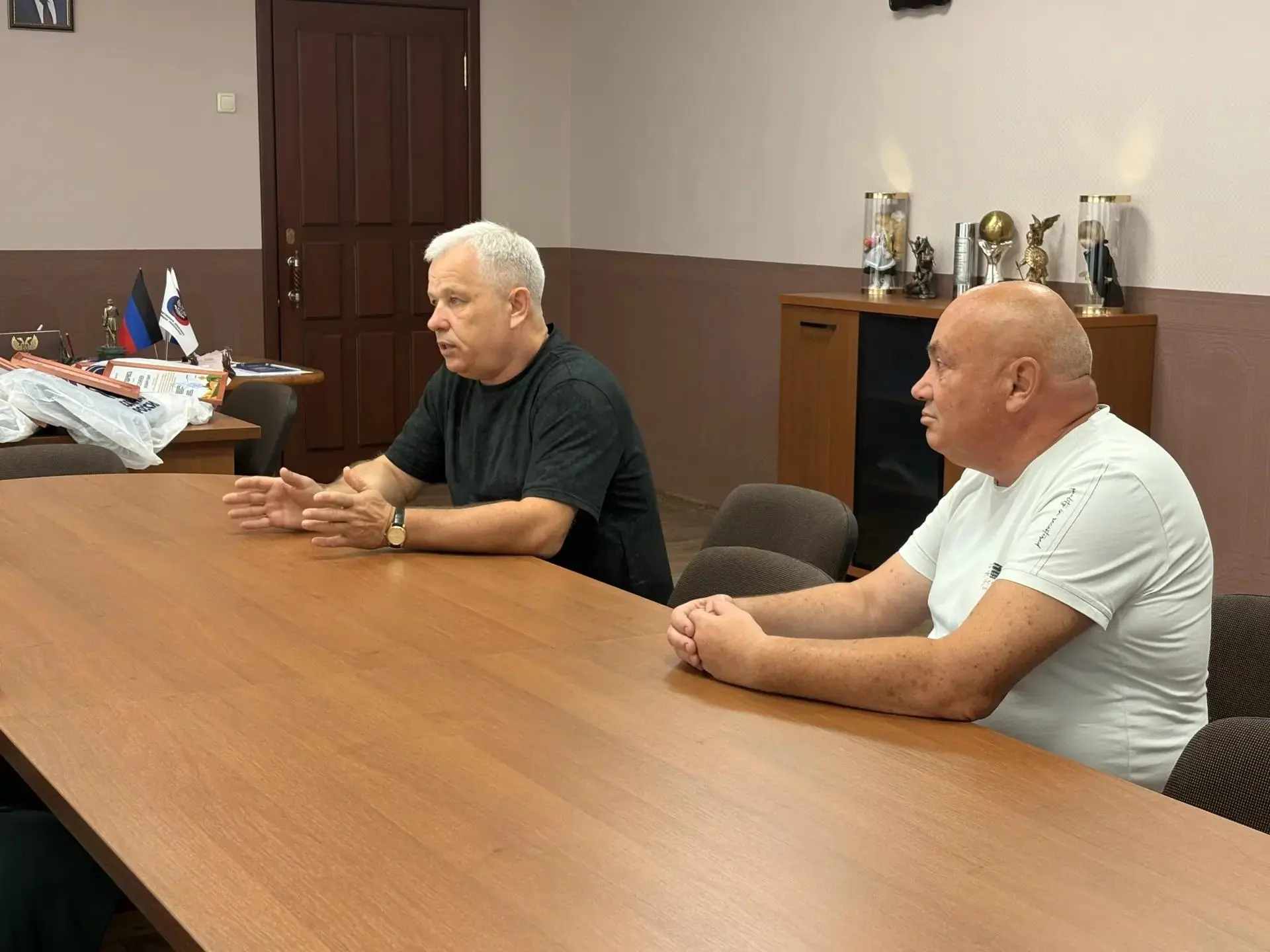 Провел встречу с ведущим советником отдела развития кадрового потенциала агропромышленн...