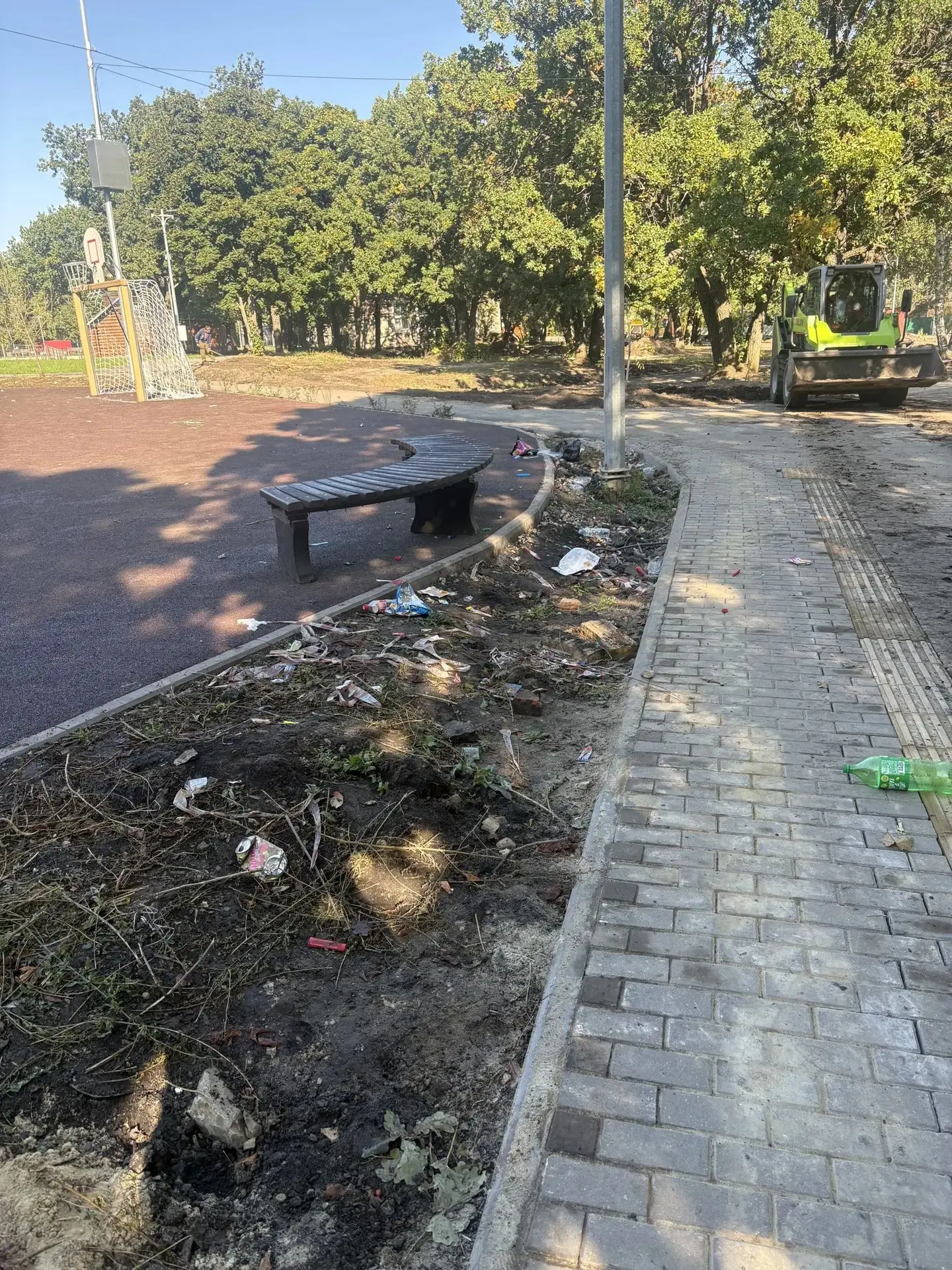 Новые спортивные комплексы быстро стали центром притяжения для детей и подростков - и э...