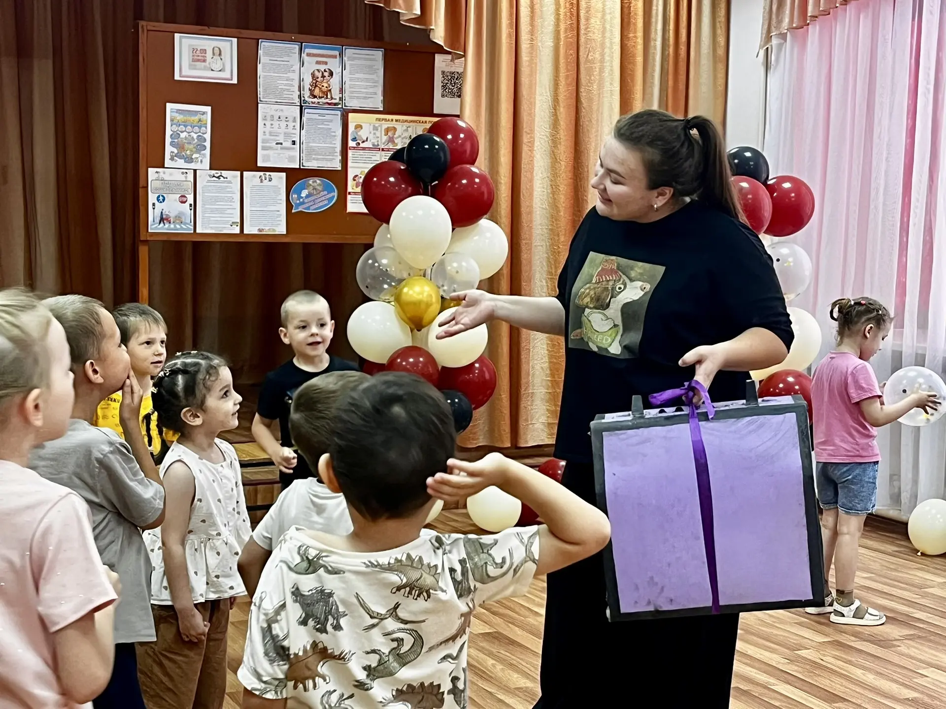 Наши юные искатели приключений сегодня превратились в настоящих пиратов! 🏴‍☠️🗺️