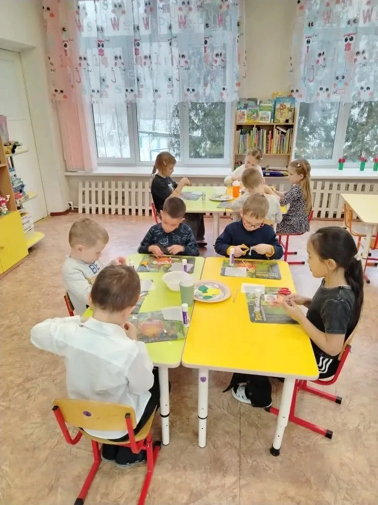 Аппликация "Подснежник" в подготовительной группе.