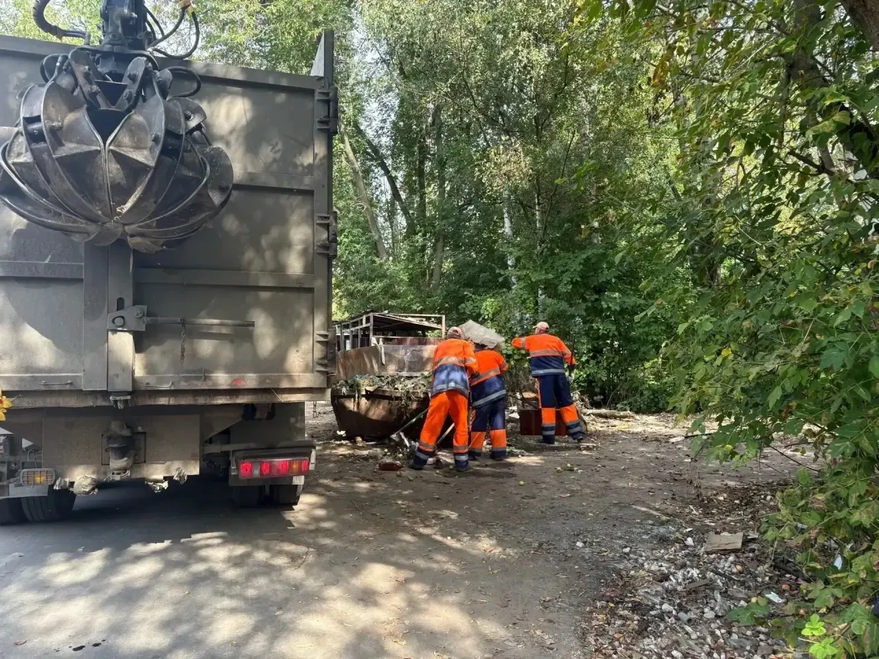 ♻️ 4 сентября в Борском округе прошел масштабный субботник на прилегающих к контейнерны...