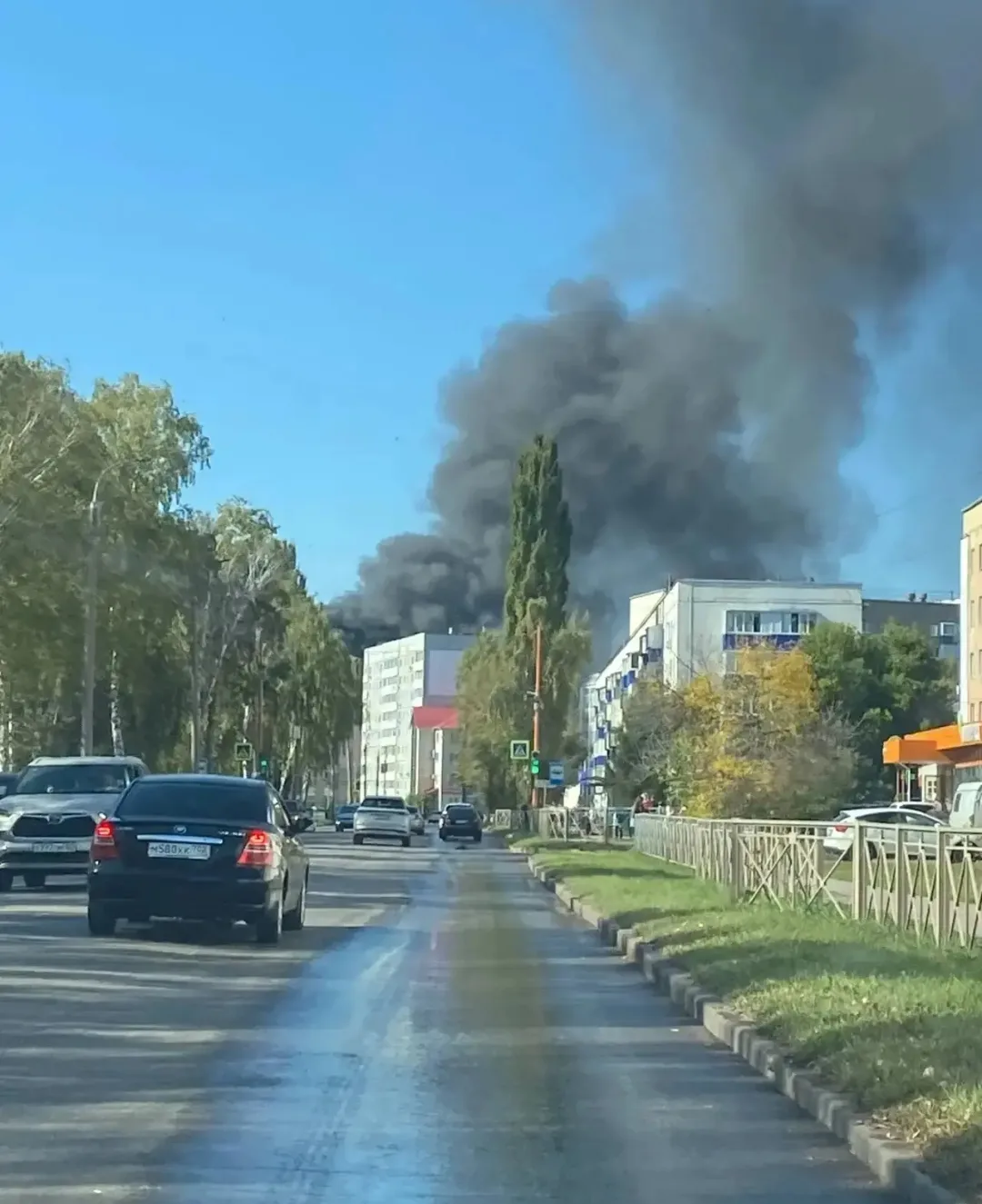 🔥В Стерлитамаке горит ТЦ «Солнечный».