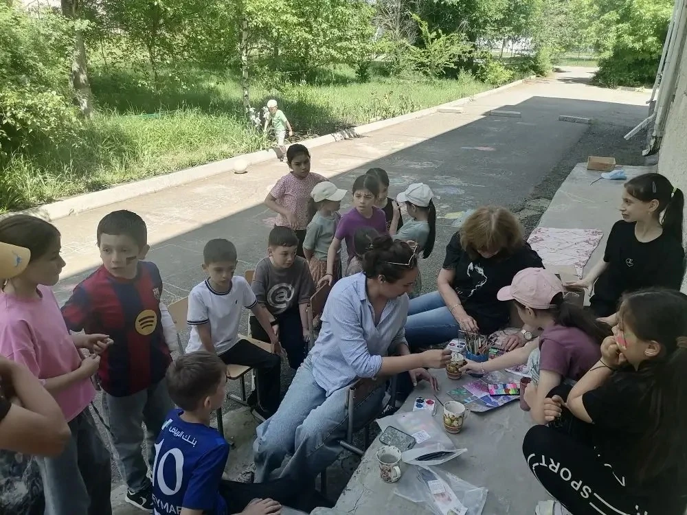 Лето начинается с ярких красок! 🎨☀️

Друзья, у нас отличные новости! Сегодня официально стартовала 