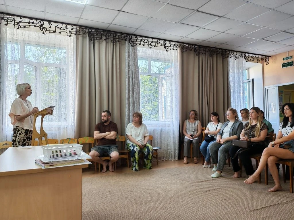 В подготовительной группе «Ромашка» состоялось итоговое родительское собрание. 📝
В рамках сетевого 