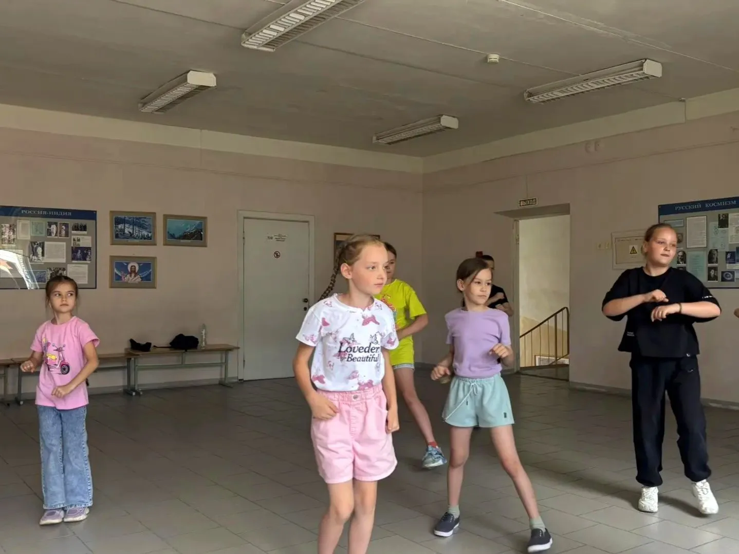 Наш школьный лагерь готовится к грандиозному «Дню Первых»! В рамках этого праздника уже в следующий 