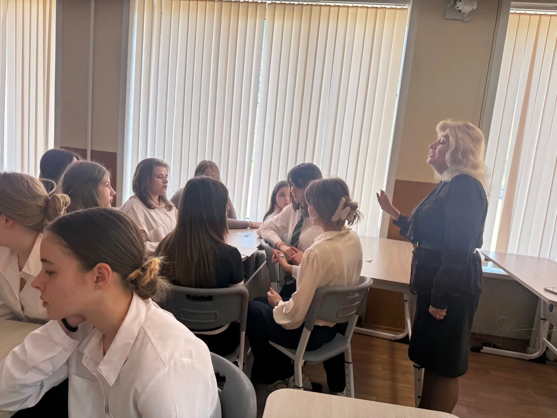 🙌 С заботой о будущем! - под таким девизом прошла сегодня встреча наших одиннадцатиклассниц с заведу