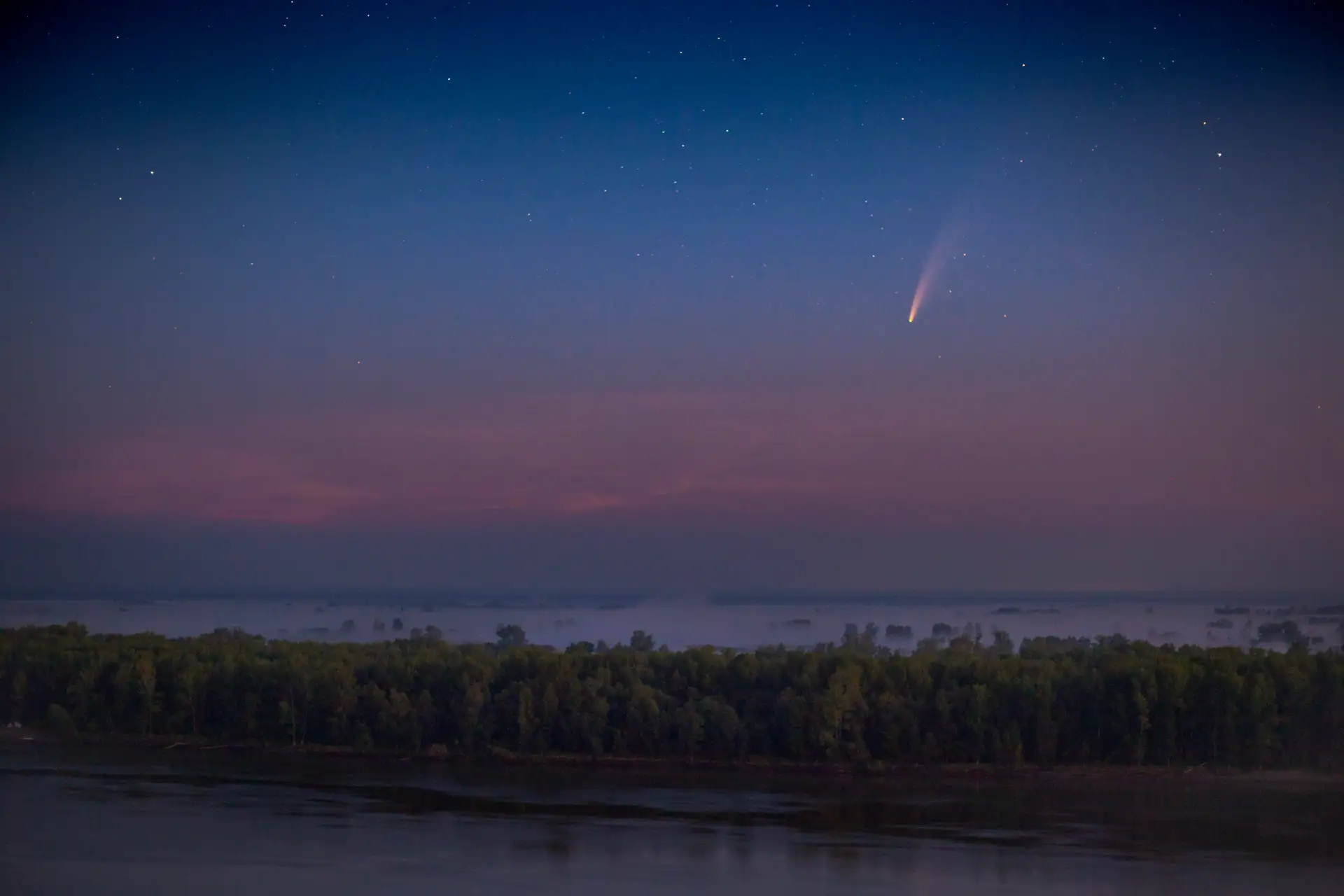 Если звёзды зажигают — значит, это кому-нибудь нужно? 💫