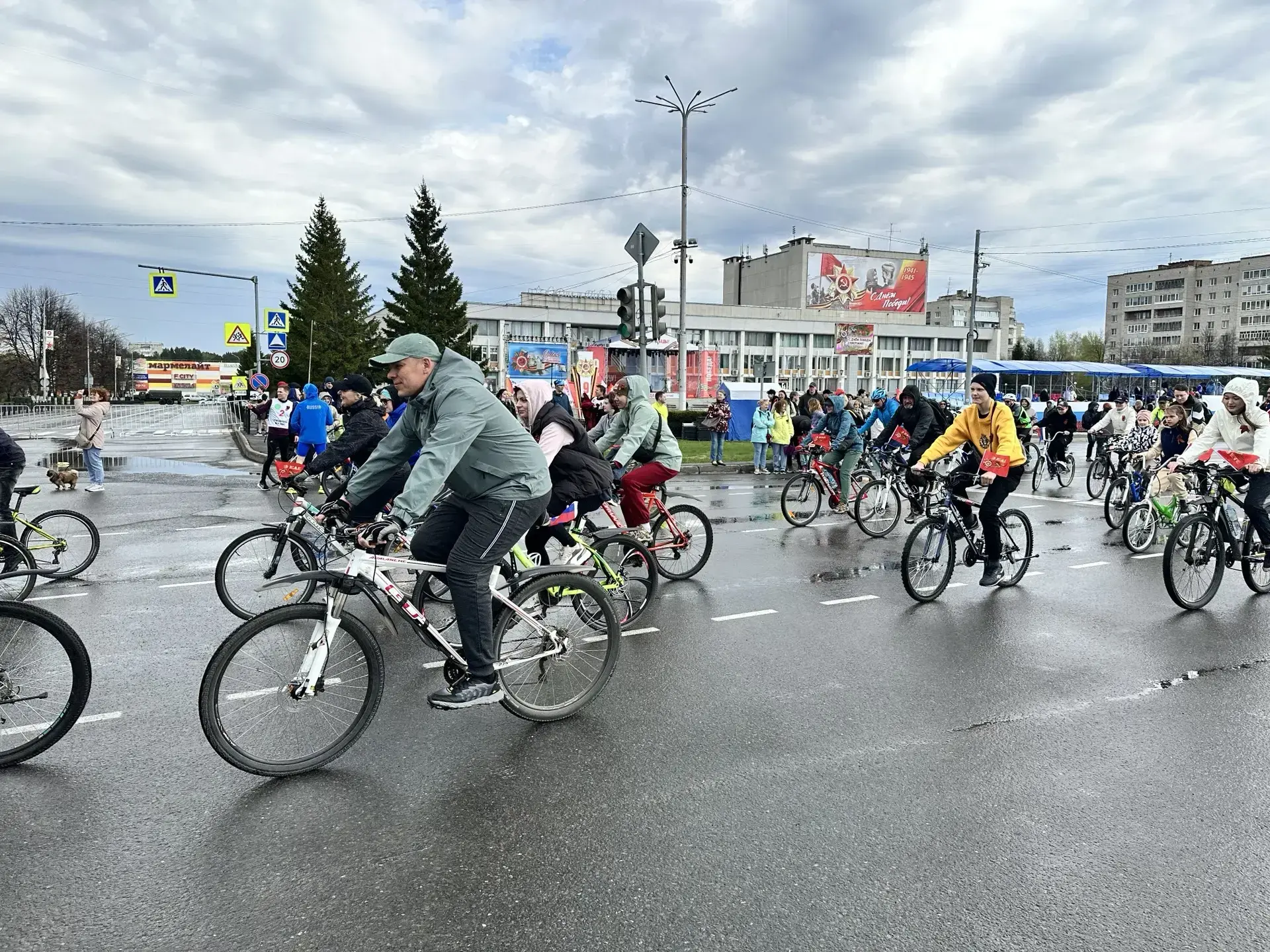🚴🏻9 мая в Северске состоялась 70-я легкоатлетическая эстафета, посвящённая 81-й годов...