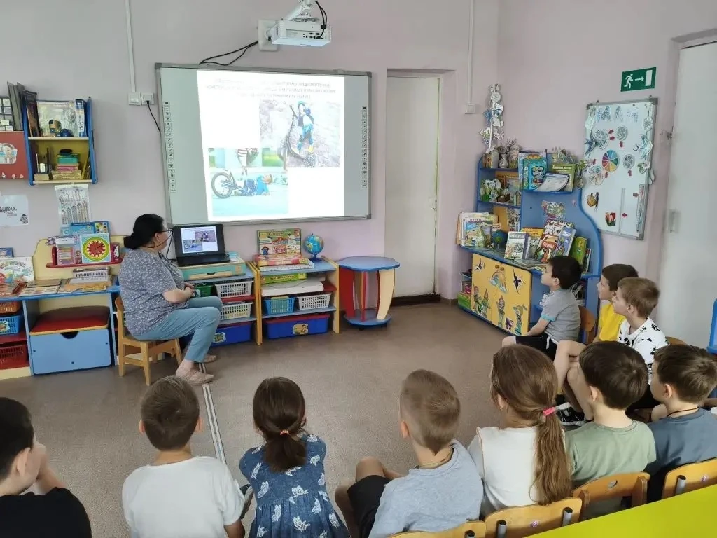 Дошкольное отделение корпус 3-52/1.  В детском саду состоялась консультация для родителей, посвящённ