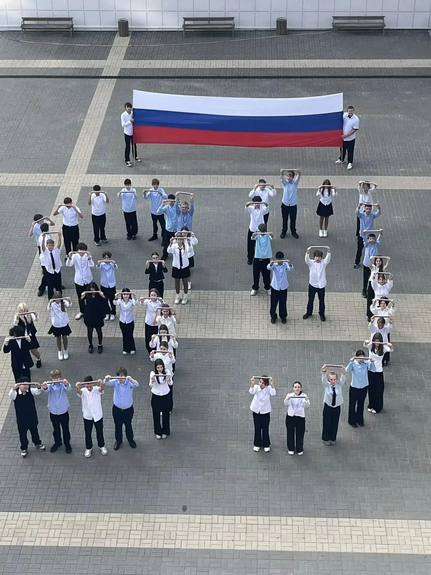 🇷🇺 30 сентября в России отмечается праздник, посвященный событию огромного историческ...