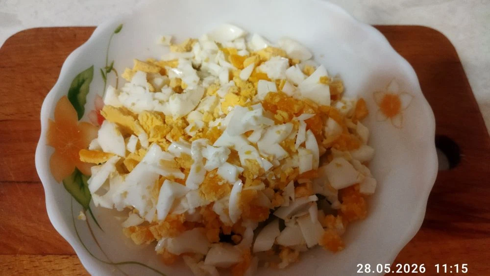 Салат летний, огуречно - яичный🥒🐣