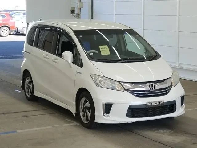 Марка/модель HONDA FREED HYBRID
Год выпуска 2015 г.

объем двигателя - 1.5 
двигатель - бензин / гиб
