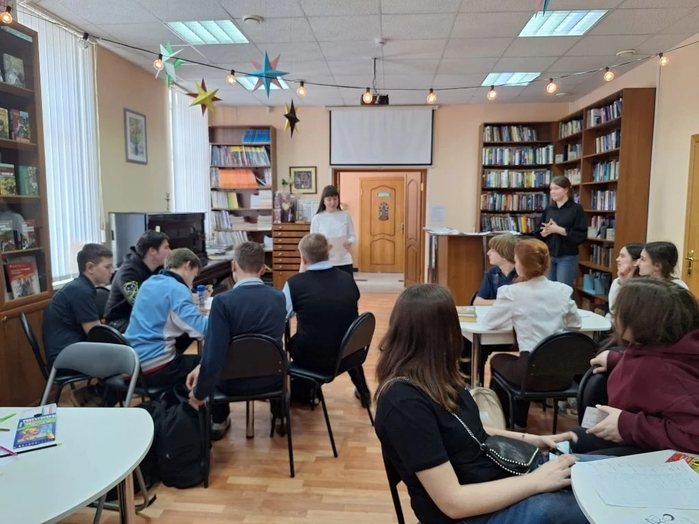 ☕ 9 «В» ОТКРЫЛ СВОЁ ЛИТЕРАТУРНОЕ КАФЕ! 📚 Сегодня, 20 марта, ученики 9 «В» класса стали участниками у