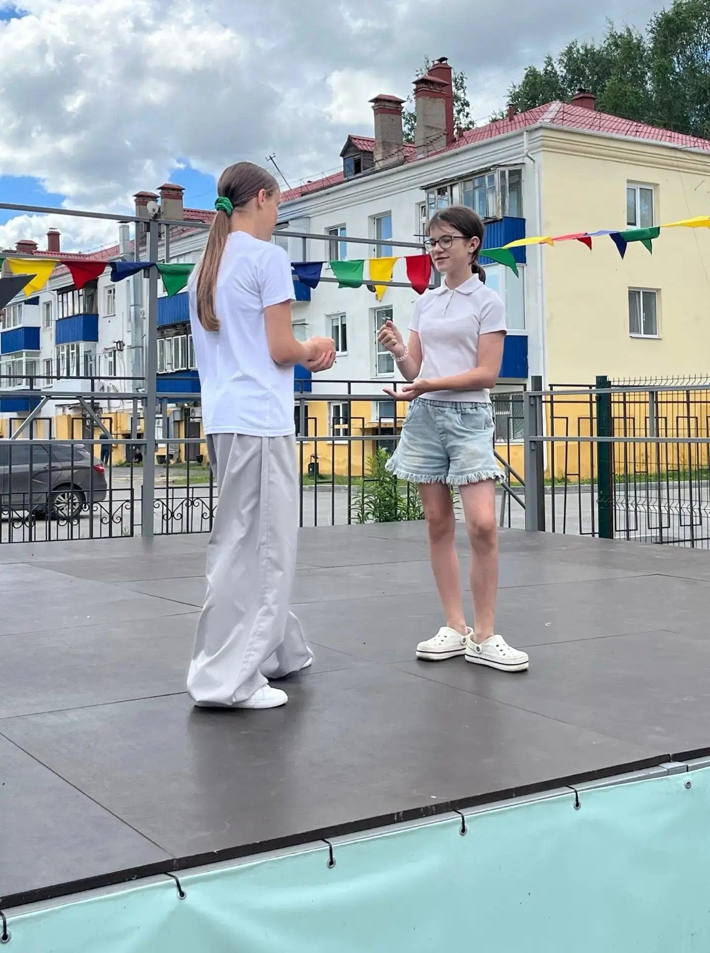 ✨В ФОКУСЕ: «ПРАЗДНИК»✨

🎉 С Днём рождения, Тобольск!❤️

На «Сцене детских надежд прошла праздничная