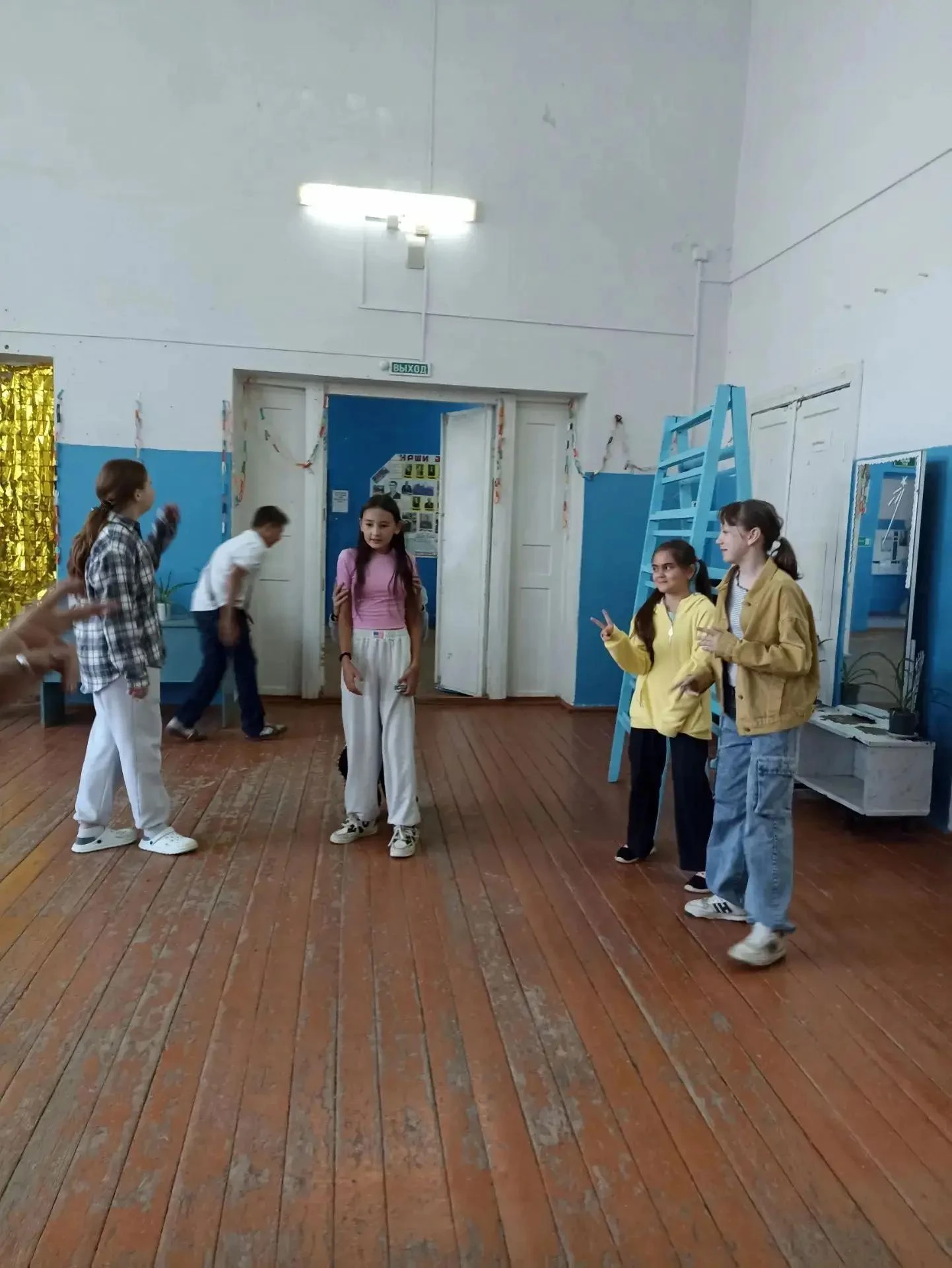 В Кинзельском и Пролетарском сельских домах культуры кипит жизнь. Для юных посетителей ...