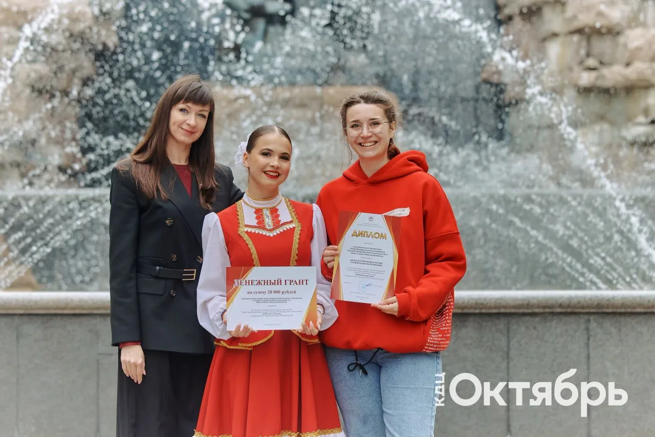 🎭 Гордость нашей школы: победа в конкурсе «Югорские россыпи»! 
 
С большой радостью и гордостью соо