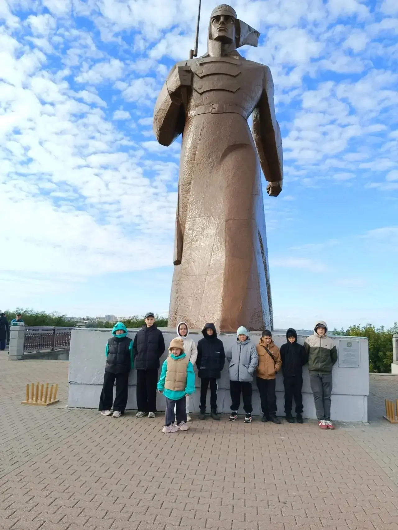 3 октября 2026 года родители и обучающиеся 6 "Б" класса( классный руководитель Шурдумов...