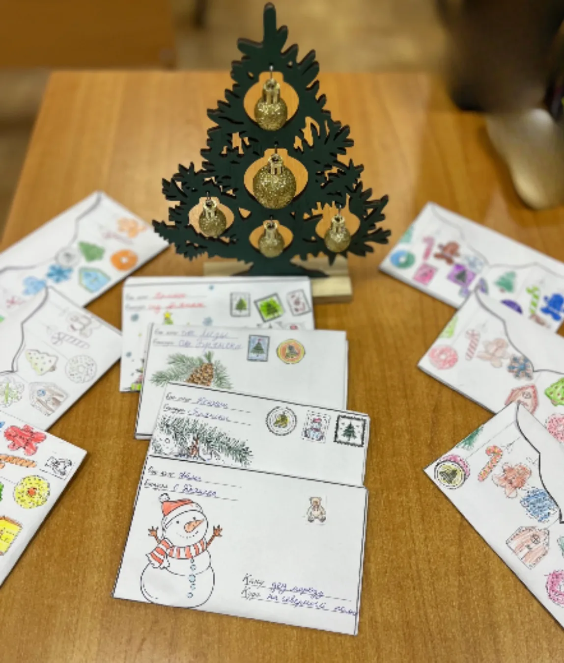 ❄️✨ Пора писать письмо Деду Морозу! ✨❄️  Дорогие школьники! 🎅🏻 Уже скоро волшебный Новый год, а это 