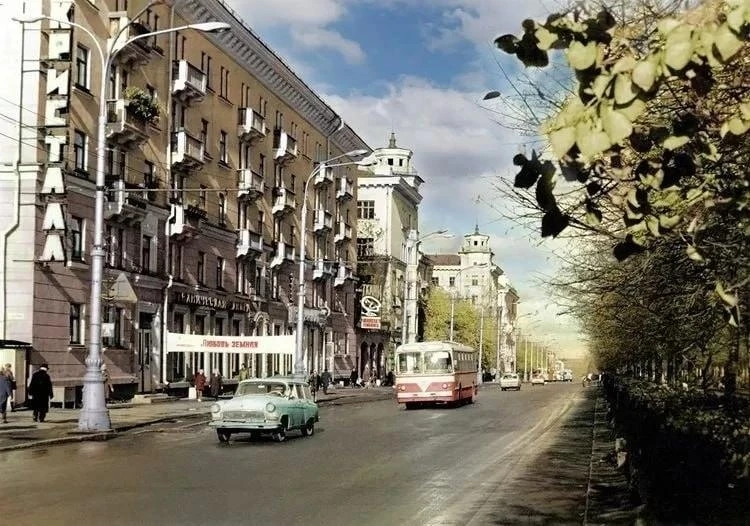 Комсомольский проспект. Осень 1977 года.