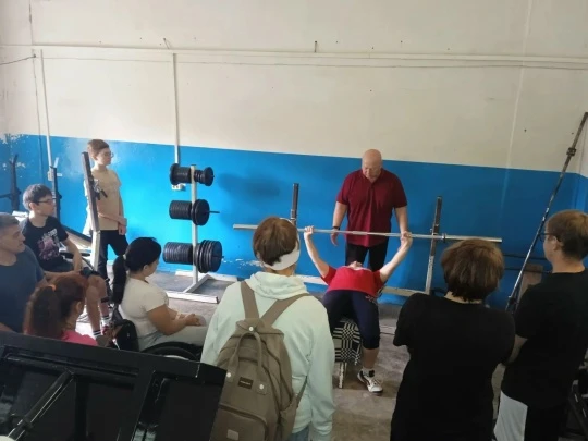 В Копейске развивают адаптивный спорт: мастер-класс и новые тренажёры для людей с инвал...