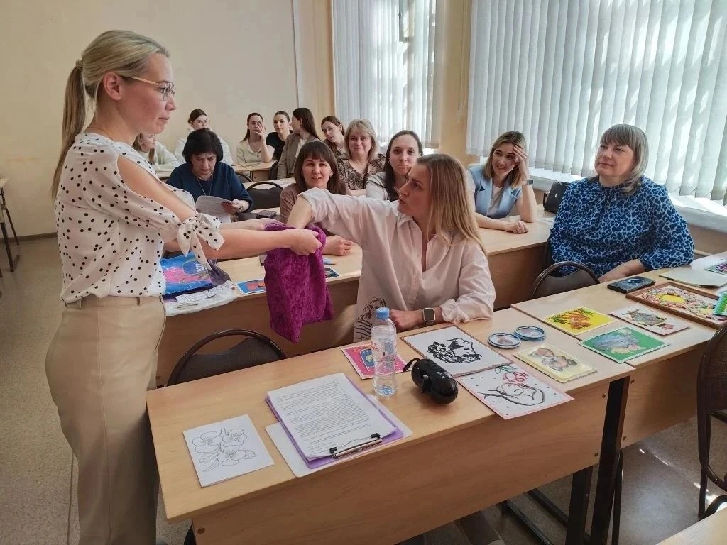 💫 Когда педагоги делятся идеями — выигрывает всё образование!  16 апреля в Кирове состоялся окружной