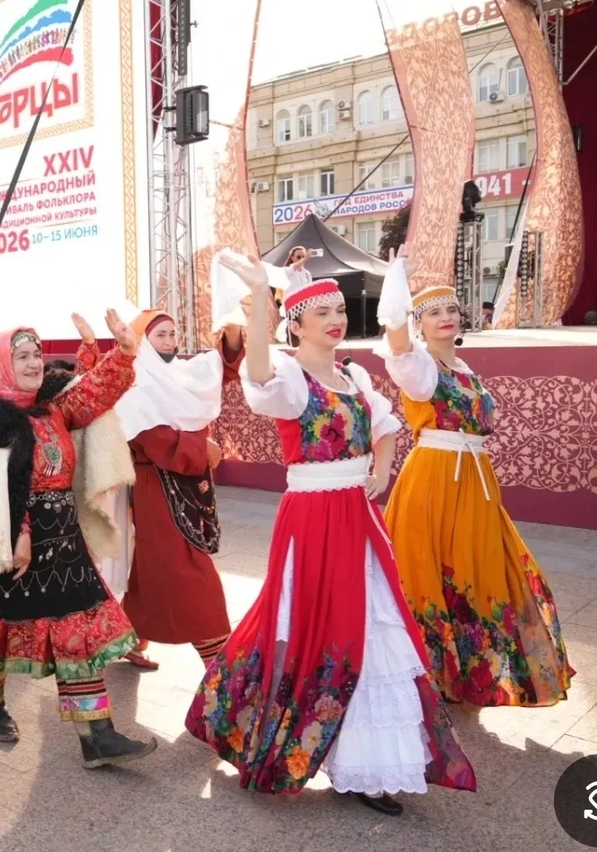 14 июня на центральной площади Махачкалы в рамках XXIV Международного фестиваля фольклора и традицио