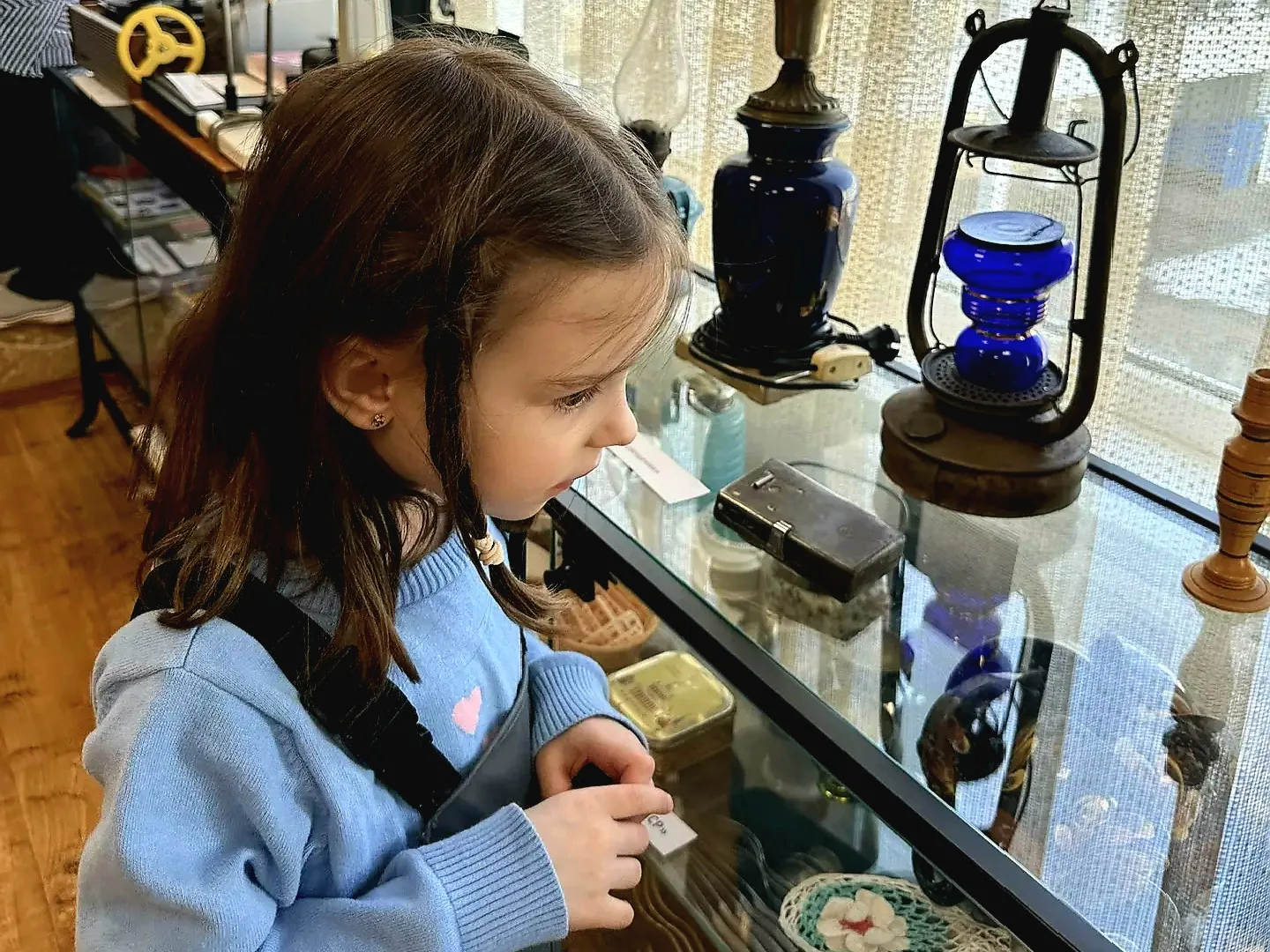 Будущие первоклассники в школьном музее русского быта 🤩  16 марта подготовительные группы здания №3 