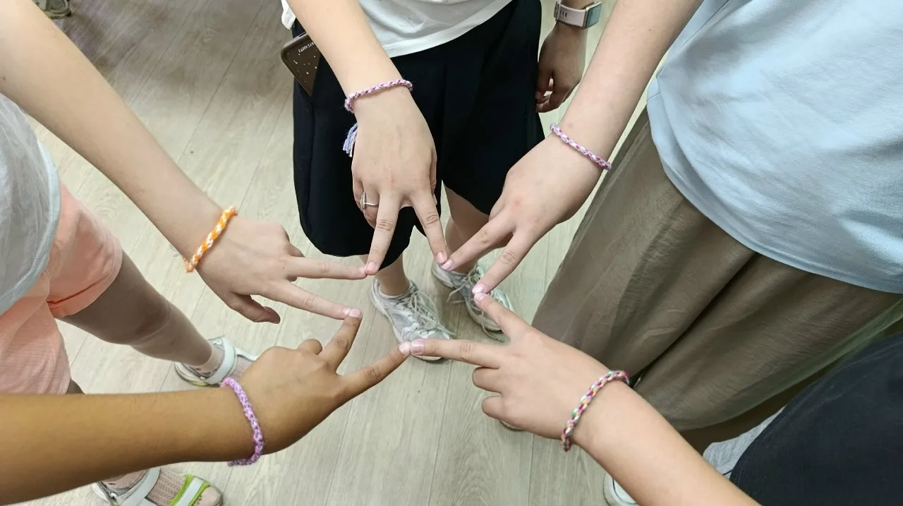 👫Пятый день смены пролетел как одно мгновение — сегодня у нас был настоящий творческий марафон! 🎨 