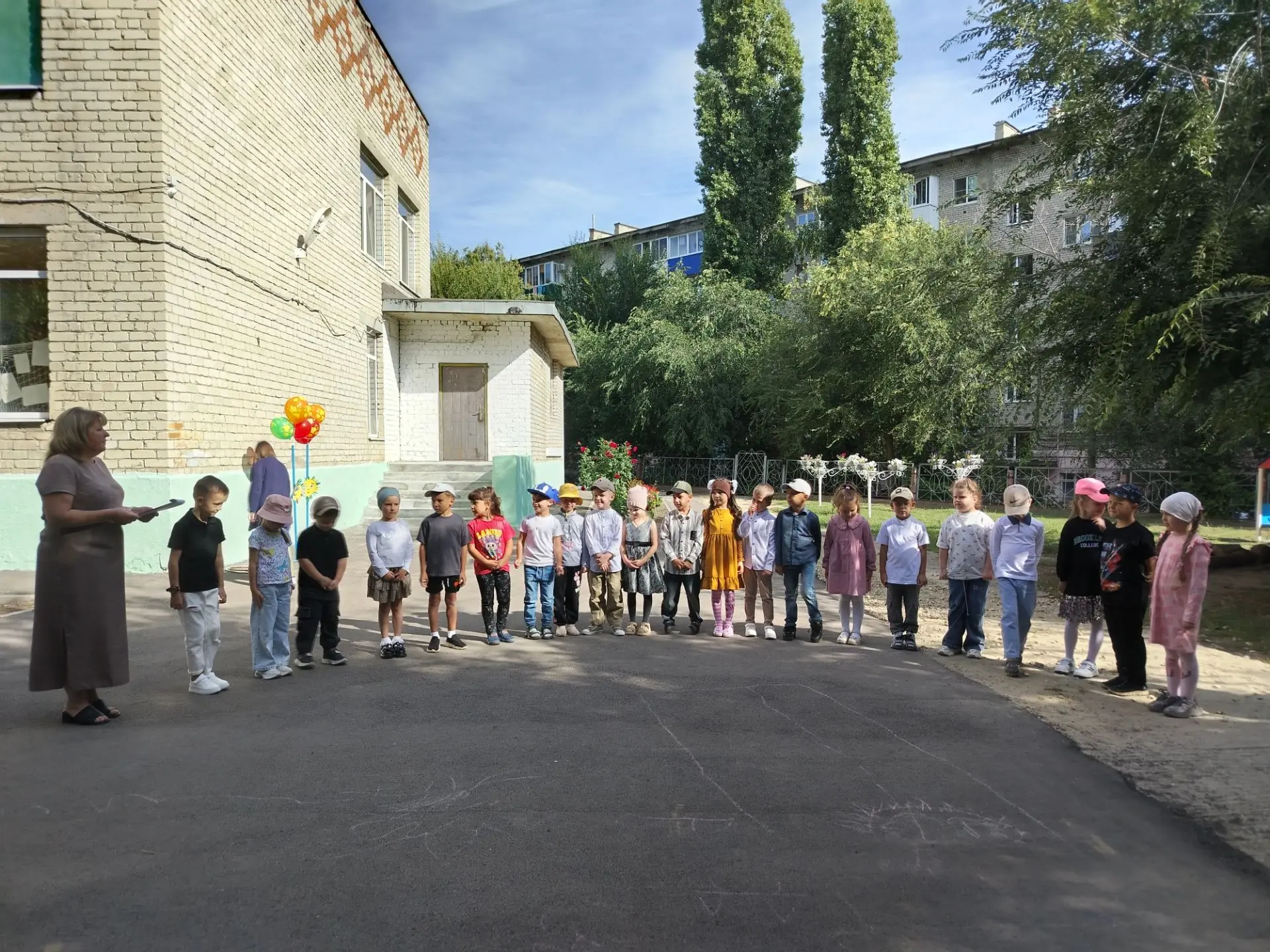 Торжественное вступление ребят подготовительной группы «Солнышко» в ряды детской органи...