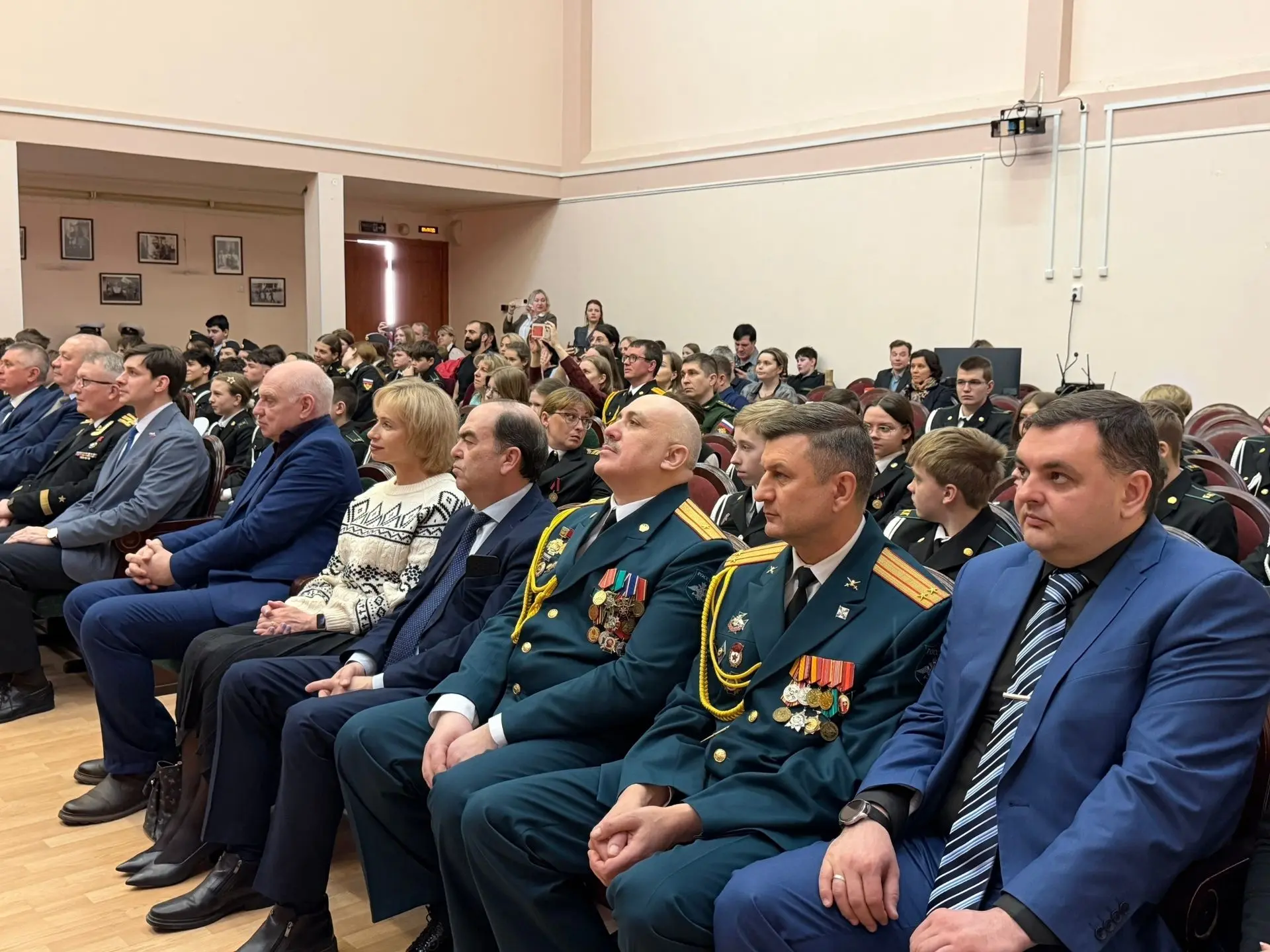 🇷🇺Торжественная церемония награждения кадет и праздничный концерт «Служу Отечеству», 25 февраля прош