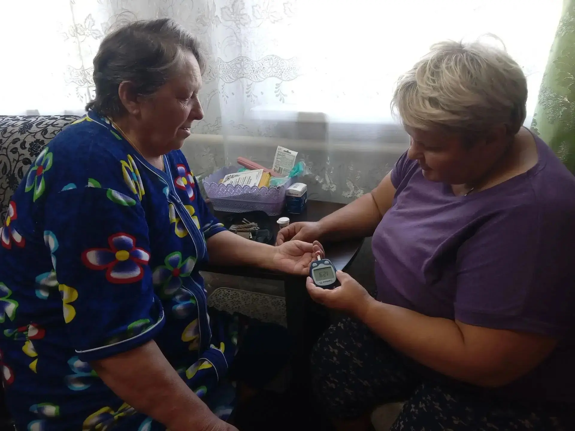 Социальные работники оказывают подопечным важную поддержку в контроле базовых показател...