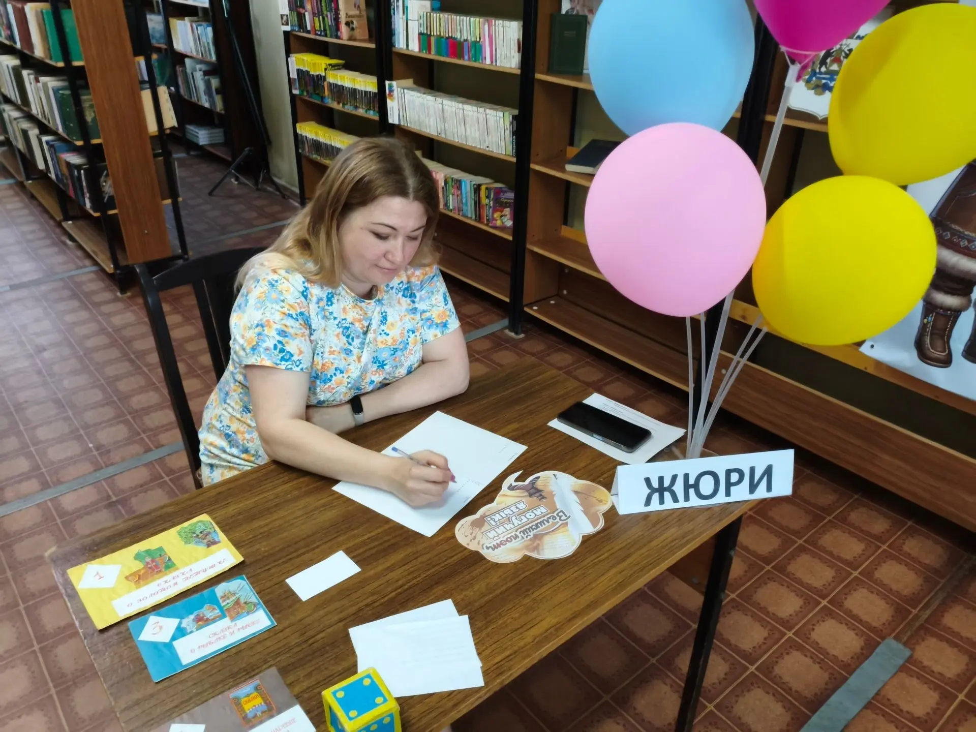 Сегодня, 5 июня, Кулотинская библиотека превратилась в большую летнюю сказочную станцию...