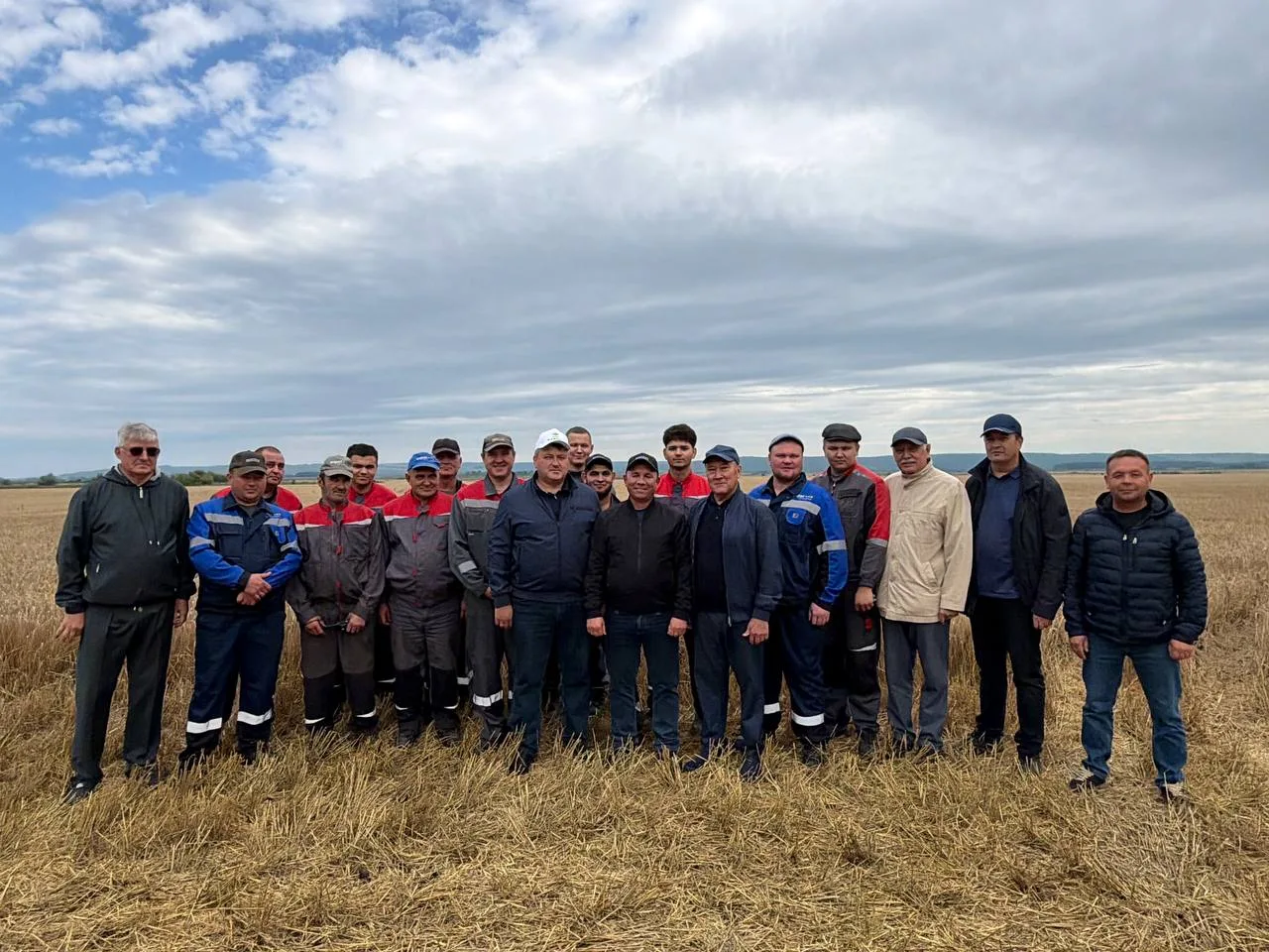 🤝Сегодня наш район с рабочим визитом посетили заместитель Председателя Государственног...