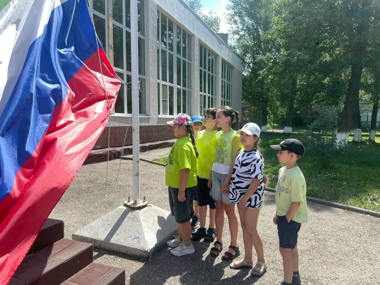 Сегодня в лагере «Содружество Первых» состоялось яркое и очень важное событие — посвящение в Первые!