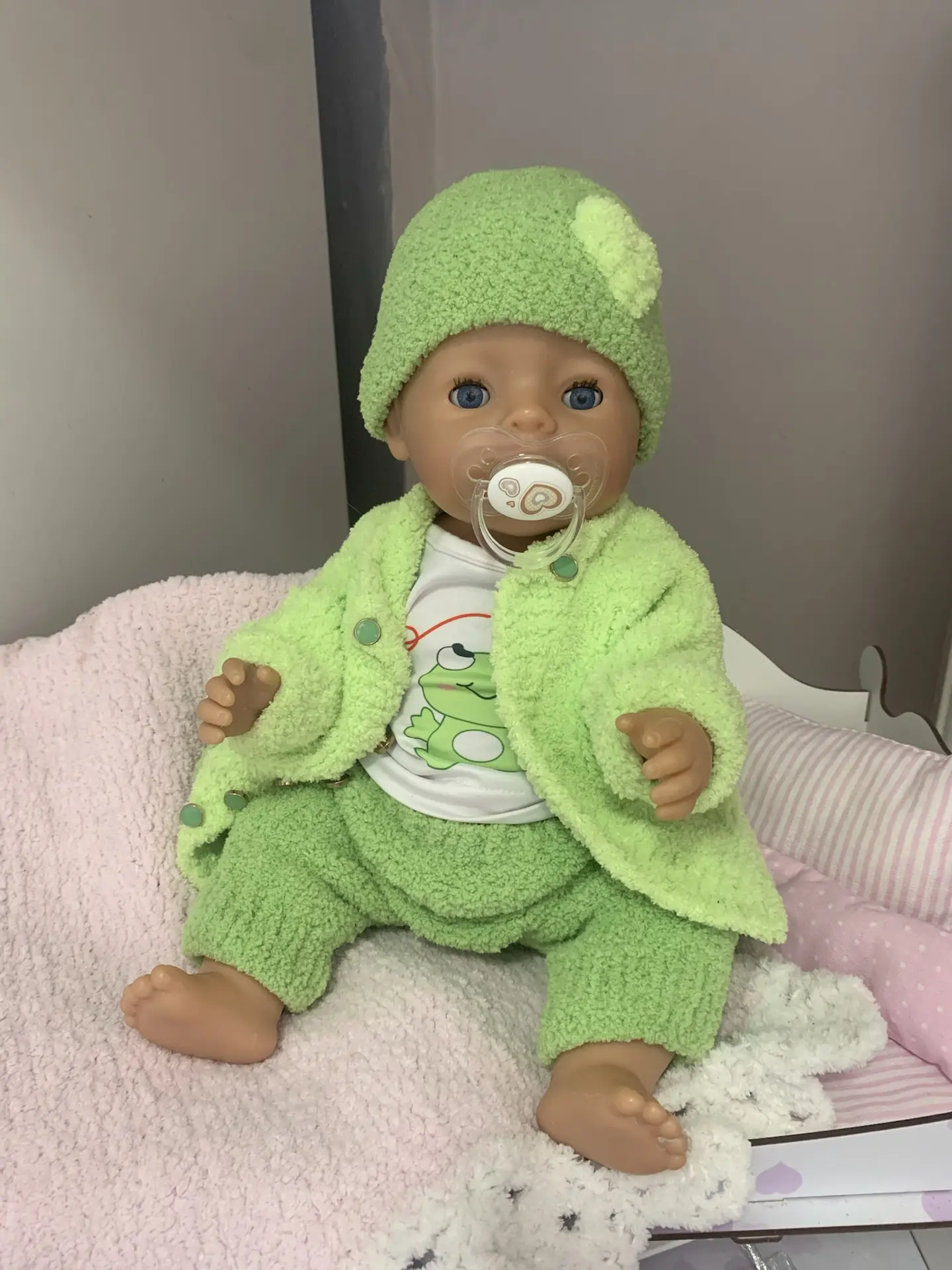 Продается. За весь набор (кукла оригинал baby born, кроватка и вся одежда) - 4000
89521416776

Опубл