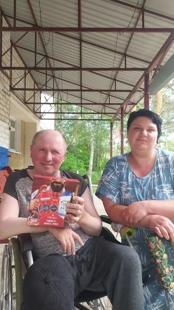✨Теплые поздравления и подарок от волонтеров

🏡🎉Совсем недавно проживающему Студенецкого дома-инте