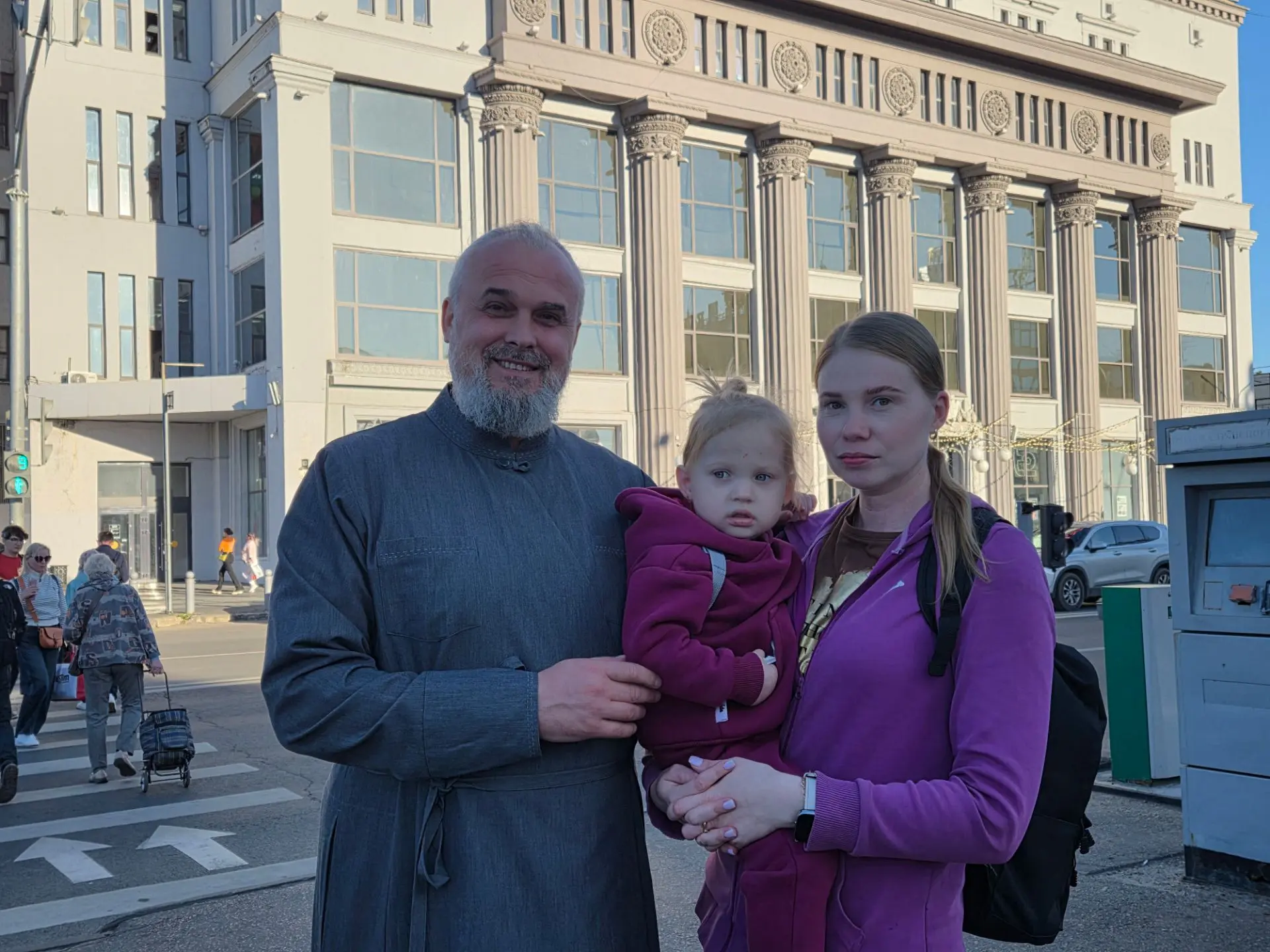 Только вчера, 28 августа, меня выписали из больницы. Сажусь в Семёнове в электричку на ...