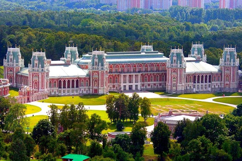 📍 Проверили на себе: Царицыно с ребёнком — маршрут без длинных переходов