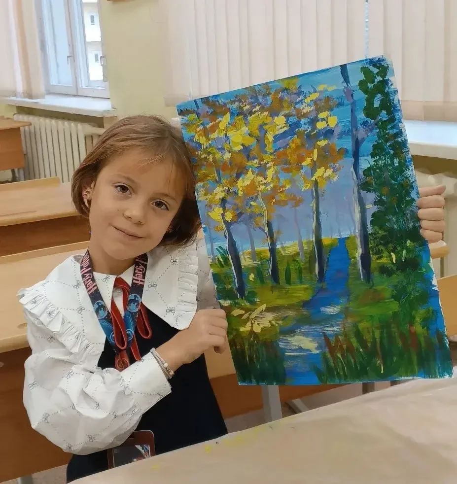 🎨БУДЕМ РИСОВАТЬ!  В корпусе на Тушинской улице, дом 2 открылась выставка наших юных художников.   На