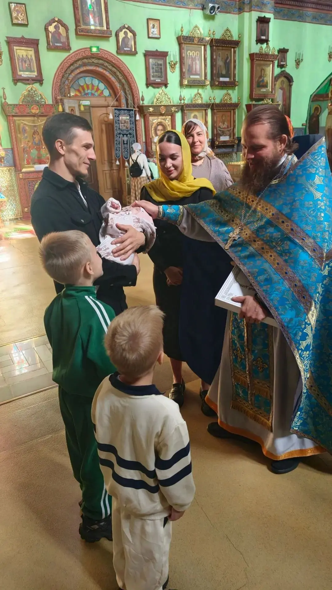 👶✨ В светлый праздник Успения Пресвятой Богородицы в Белоярском состоялось особенное с...