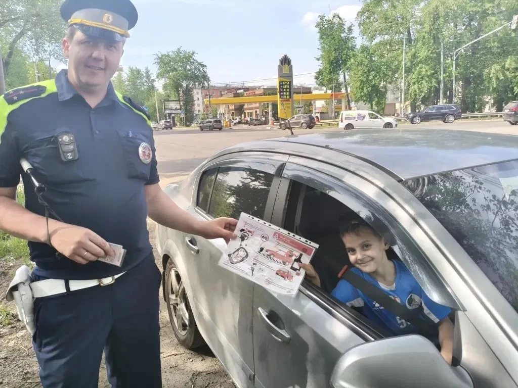 Инспекторы ГАИ проверили водителей на соблюдение правил перевозки детей в Люберцах ⁣ 👮 В городском о